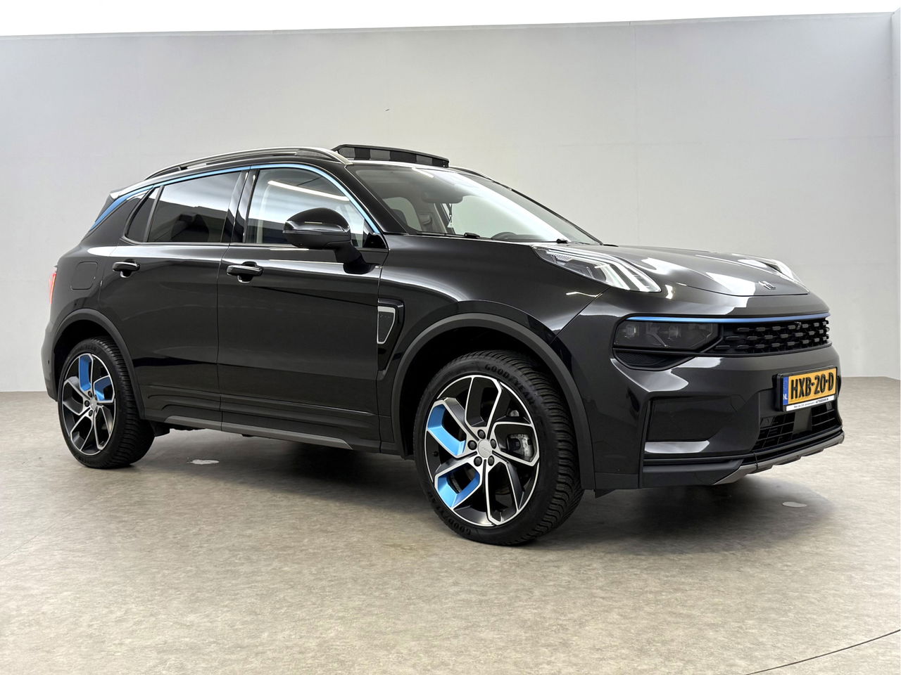 Lynk Co 01 1.5 262PK Pano LED Sfeer 360Camera Memory ACC Virtual Carplay Clima Navi PDC 20"LMV
