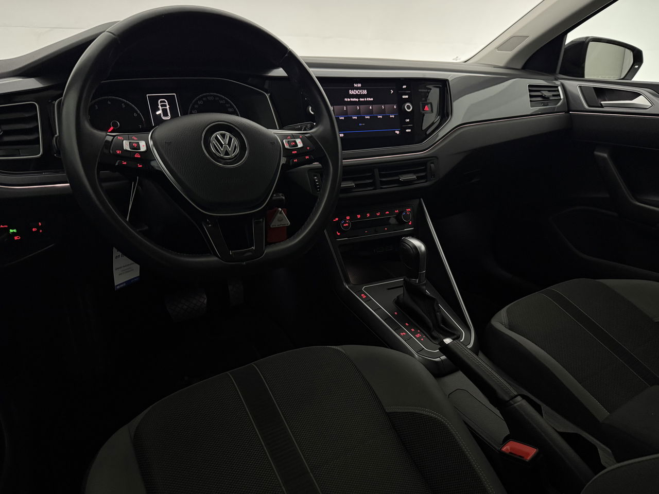 Volkswagen Polo 1.0 TSI Highline | Carplay | DSG | Navigatie | Parkeersens. | Clima | LED