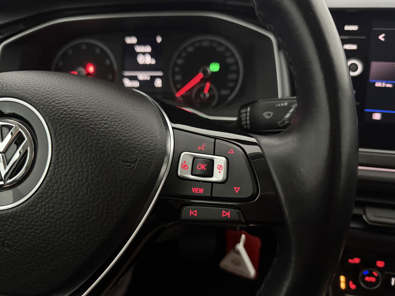Volkswagen Polo 1.0 TSI Highline | Carplay | DSG | Navigatie | Parkeersens. | Clima | LED