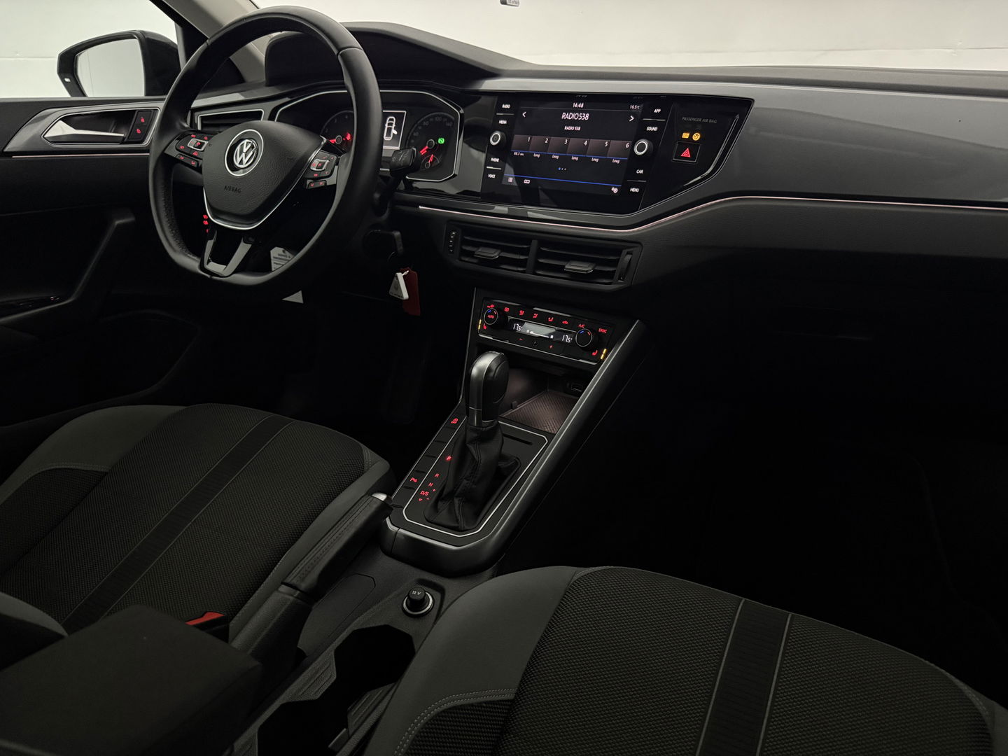 Volkswagen Polo 1.0 TSI Highline | Carplay | DSG | Navigatie | Parkeersens. | Clima | LED