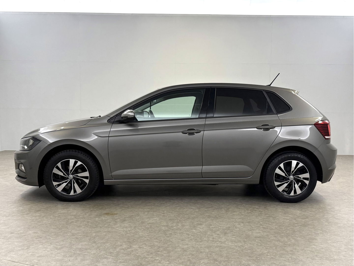 Volkswagen Polo 1.0 TSI Comfortline | Carplay | Adaptive Cruise | Navigatie | LED | NAP