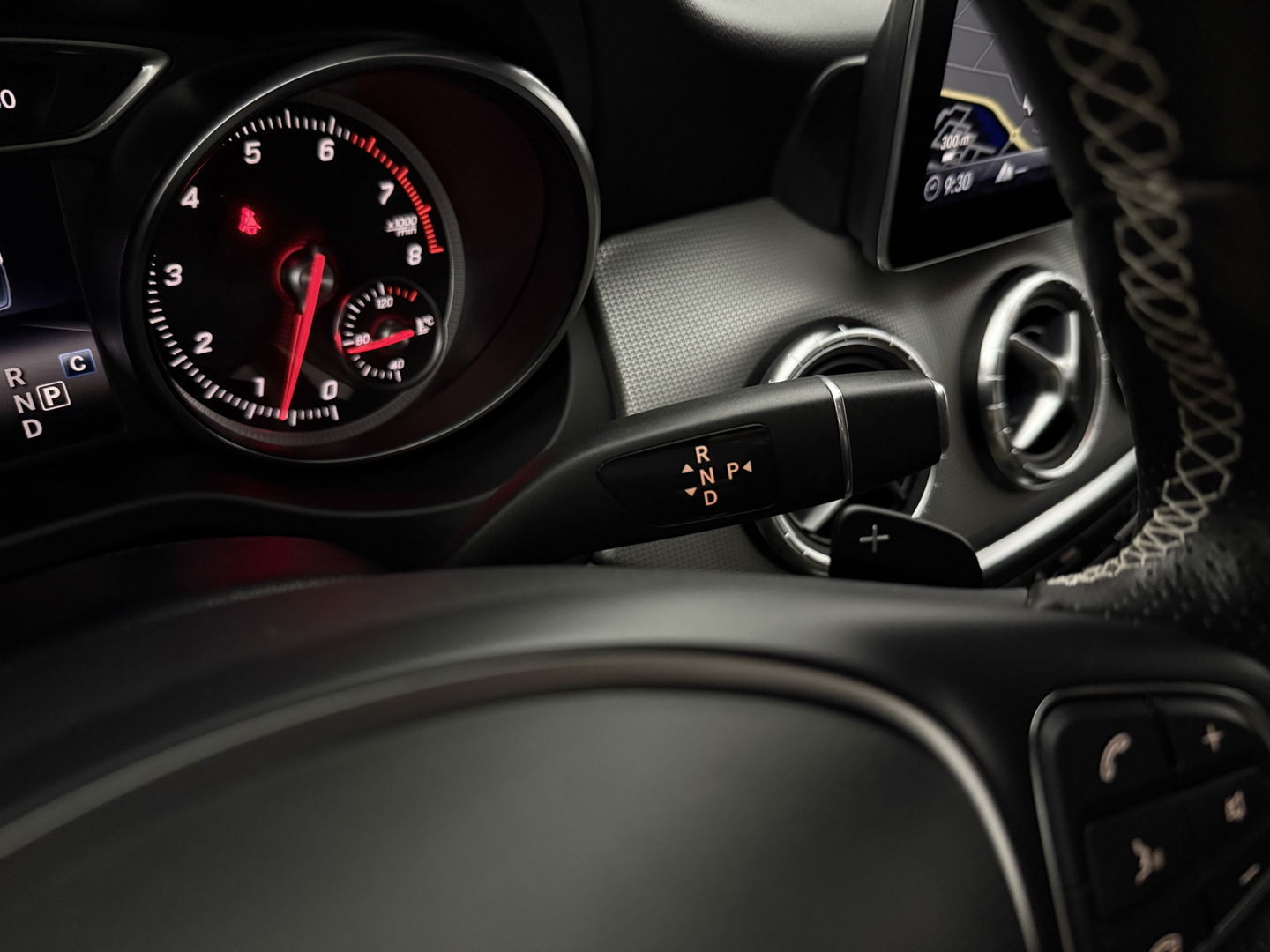 Mercedes-Benz CLA-Klasse 180 AMG | Camera | Trekh | Carplay | Cruise | Navi | LED | NAP