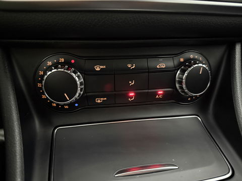 Mercedes-Benz CLA-Klasse 180 AMG | Camera | Trekh | Carplay | Cruise | Navi | LED | NAP