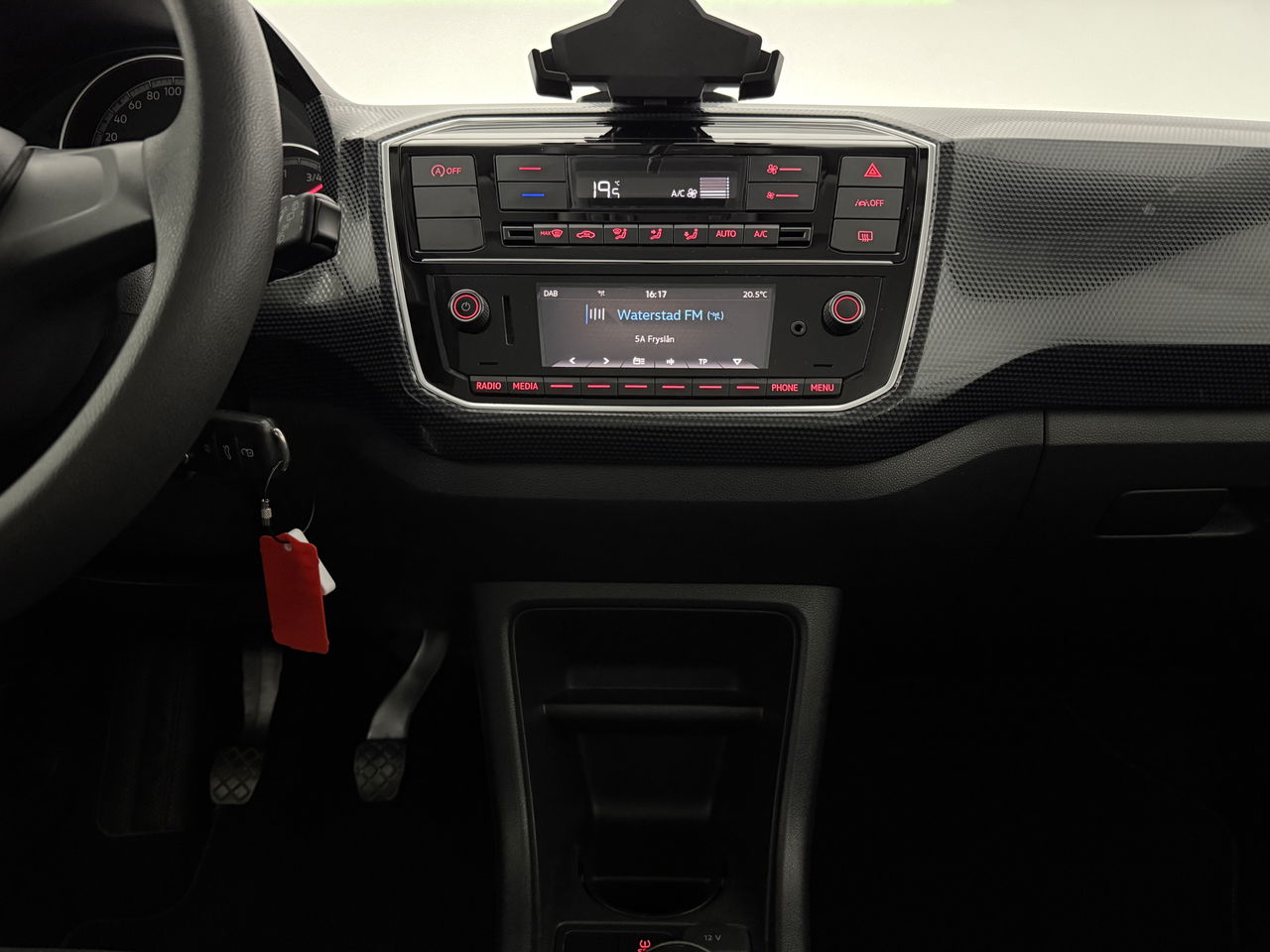 Volkswagen up! 1.0 | Navigatie | Cruise | Parkeersens | Camera | Airco | NAP