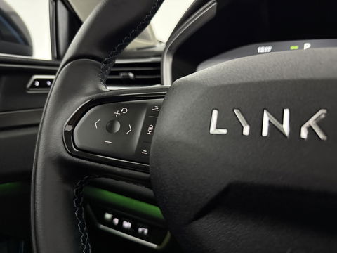 Lynk Co 01 1.5 | UNIEK Nardo Grey | 262PK Hybride 360Camera Pano ACC Sfeer LED Memory Carplay Clima Navi Virtual PDC 20"LMV