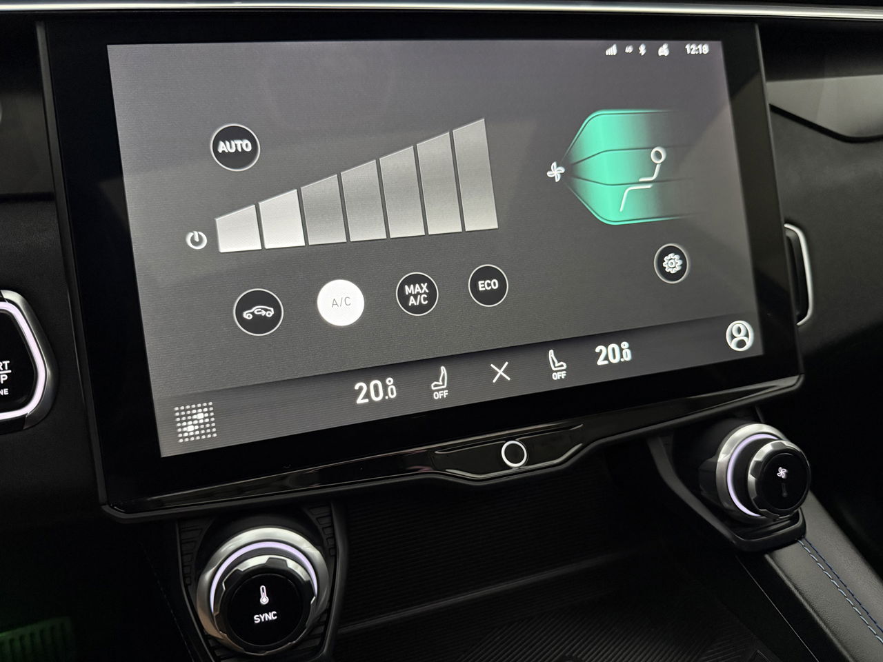 Lynk Co 01 1.5 | UNIEK Nardo Grey | 262PK Hybride 360Camera Pano ACC Sfeer LED Memory Carplay Clima Navi Virtual PDC 20"LMV