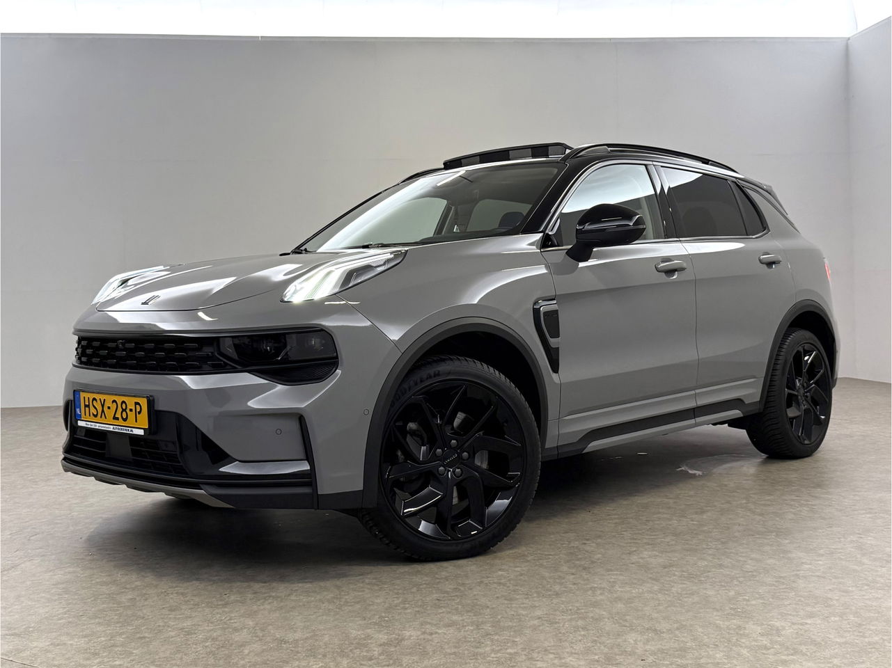 Lynk Co 01 1.5 | UNIEK Nardo Grey | 262PK Hybride 360Camera Pano ACC Sfeer LED Memory Carplay Clima Navi Virtual PDC 20"LMV