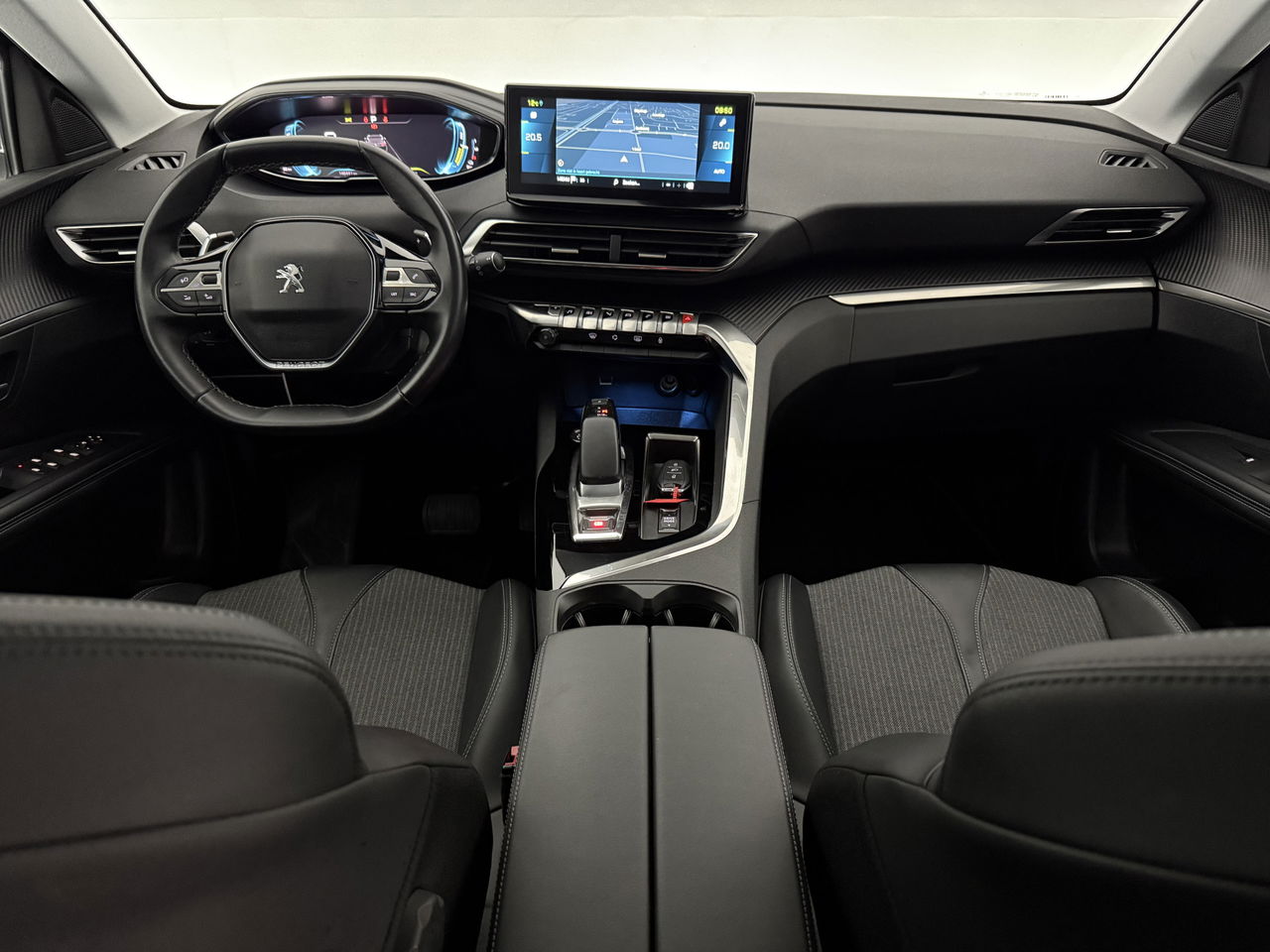 Peugeot 3008 1.6 Hybrid 222PK Allure | 360Camera | Carplay | Virtual Cockpit | LED | Trekhaak | 18''LMV