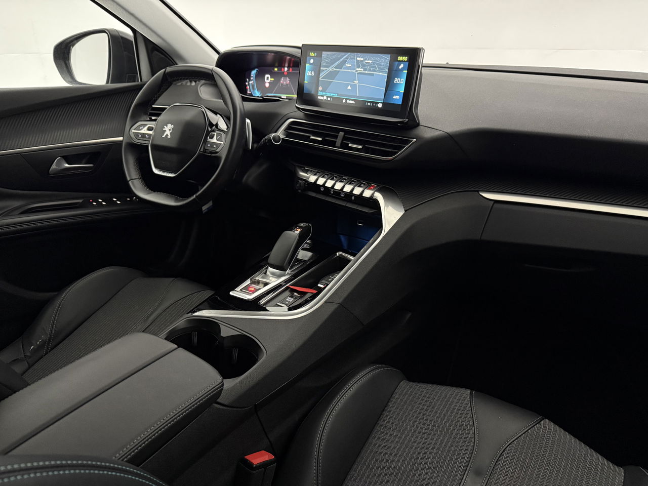 Peugeot 3008 1.6 Hybrid 222PK Allure | 360Camera | Carplay | Virtual Cockpit | LED | Trekhaak | 18''LMV