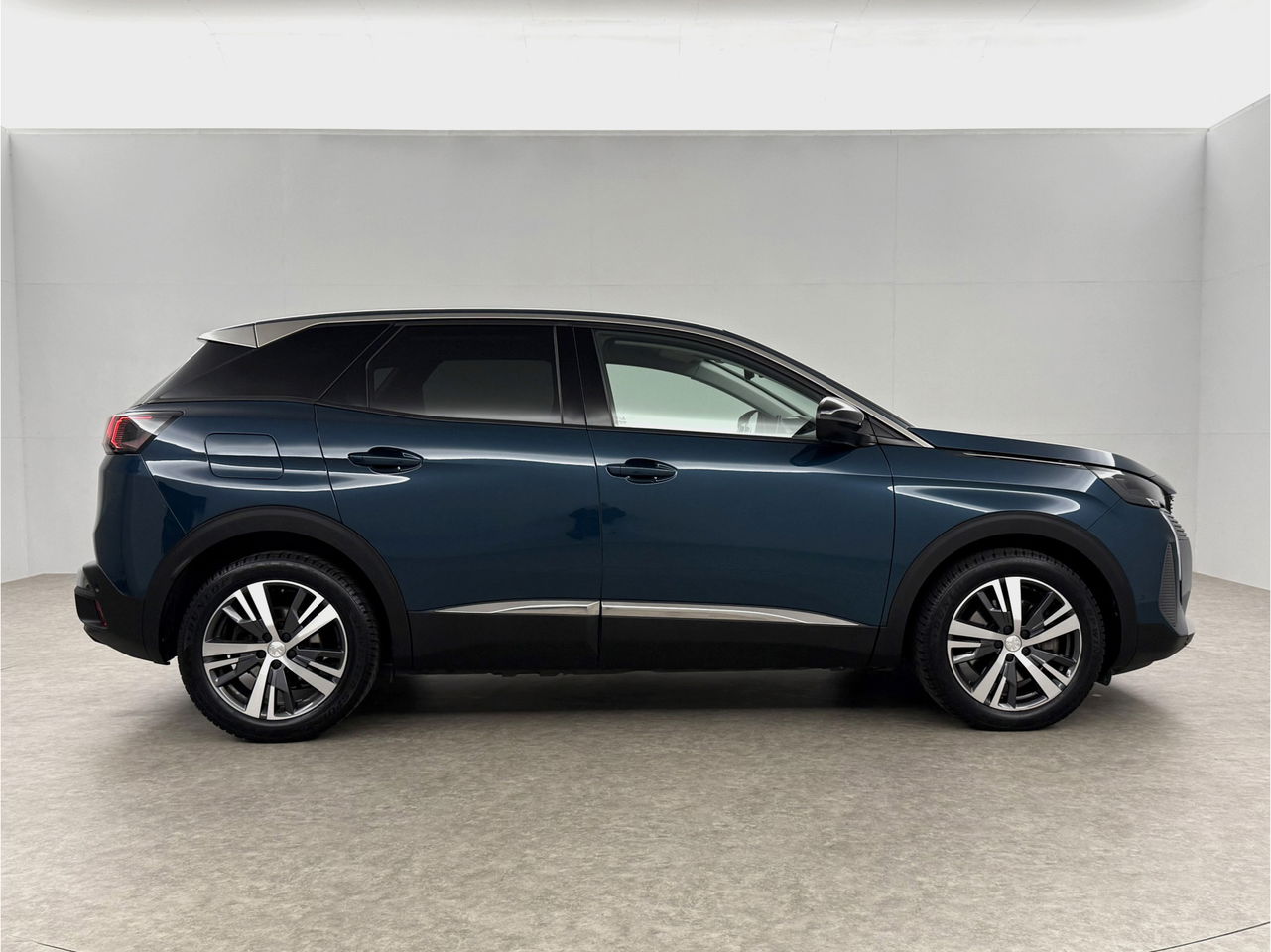 Peugeot 3008 1.6 Hybrid 222PK Allure | 360Camera | Carplay | Virtual Cockpit | LED | Trekhaak | 18''LMV
