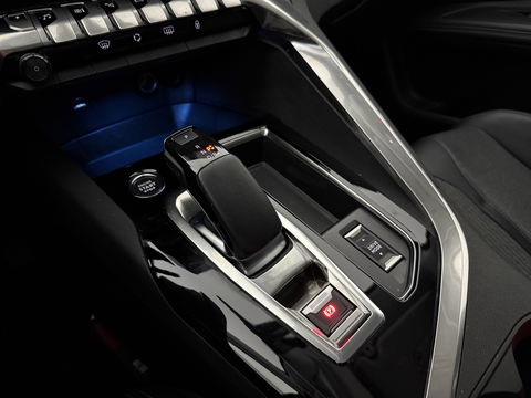 Peugeot 3008 1.6 Hybrid 222PK Allure | 360° | Carplay | Virtual  | LED | Trekh | Dodehoek