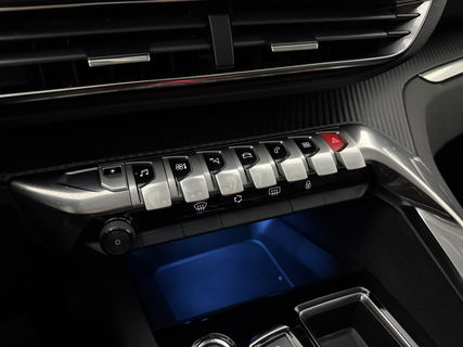 Peugeot 3008 1.6 Hybrid 222PK Allure | 360Camera | Carplay | Virtual Cockpit | LED | Trekhaak | 18''LMV