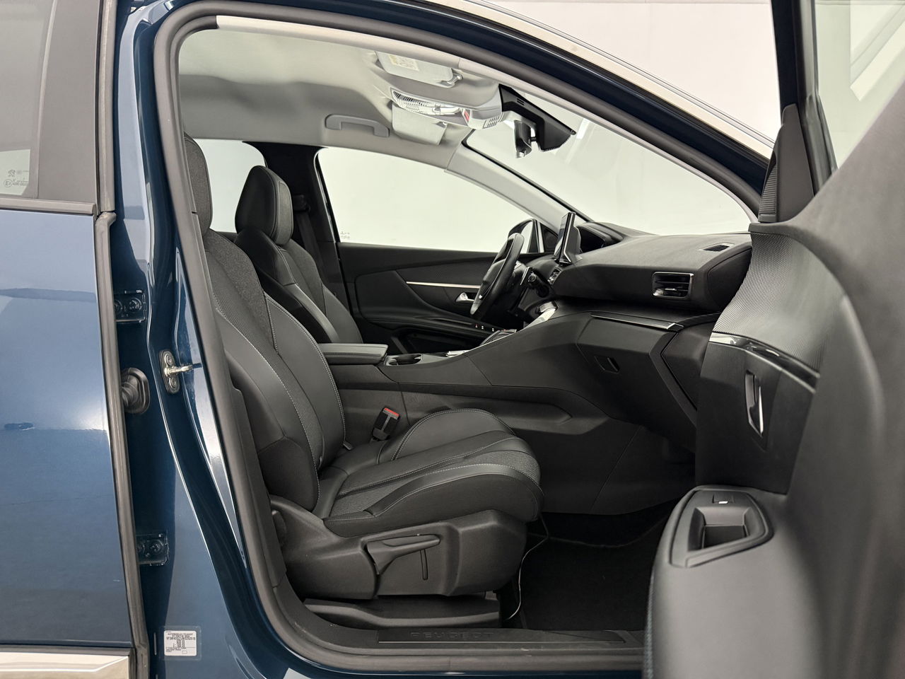 Peugeot 3008 1.6 Hybrid 222PK Allure | 360Camera | Carplay | Virtual Cockpit | LED | Trekhaak | 18''LMV