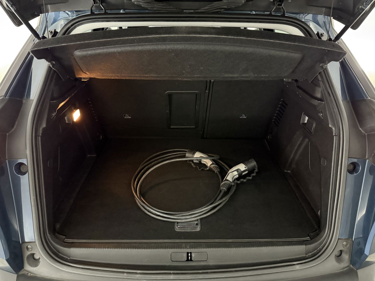 Peugeot 3008 1.6 Hybrid 222PK Allure | 360Camera | Carplay | Virtual Cockpit | LED | Trekhaak | 18''LMV