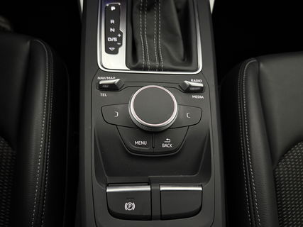 Audi Q2 35 TFSI 150PK S Line | LED | Carplay | Clima | Cruise | Navigatie |  PDC | 18''LMV