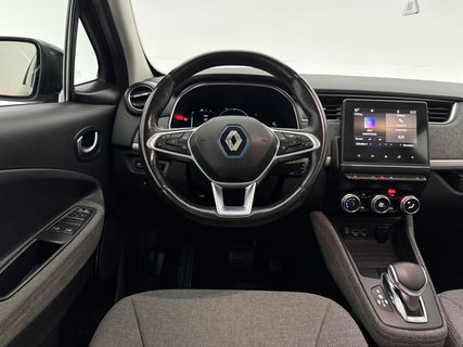 Renault ZOE R110 Life 52 kWh Huur Accu | Elektrisch | LED | Camera | Carplay | Cruise |  PDC | 16"LMV