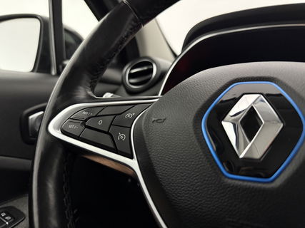 Renault ZOE R110 Life 52 kWh Huur Accu | Elektrisch | LED | Camera | Carplay | Cruise | PDC | 16"LMV