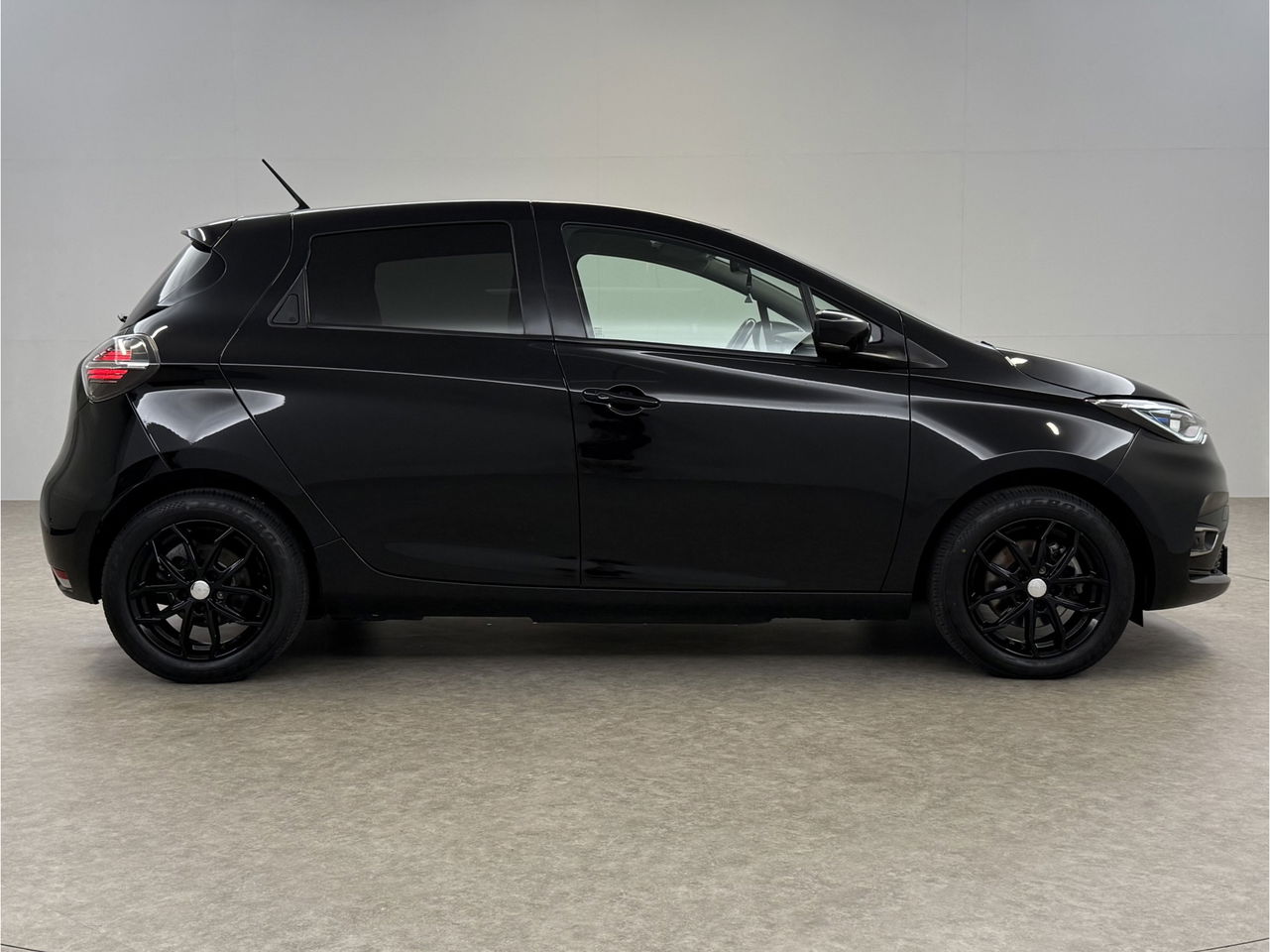 Renault ZOE R110 Life 52 kWh Huur Accu | Elektrisch | LED | Camera | Carplay | Cruise |  PDC | 16"LMV