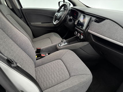 Renault ZOE R110 Life 52 kWh Huur Accu | Elektrisch | LED | Camera | Carplay | Cruise | PDC | 16"LMV