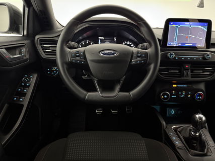 Ford Focus 1.0 EcoBoost ST Line Business | LED | Carplay | Clima | Cruise | Navigatie | Parkeersens. | 17''LMV