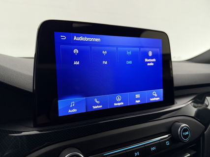 Ford Focus 1.0 EcoBoost ST Line Business | LED | Carplay | Clima | Cruise | Navigatie | Parkeersens. | 17''LMV