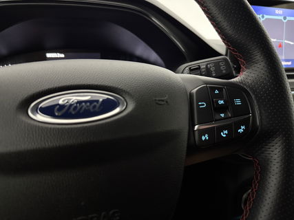 Ford Focus 1.0 EcoBoost ST Line Business | LED | Carplay | Clima | Cruise | Navigatie | Parkeersens. | 17''LMV