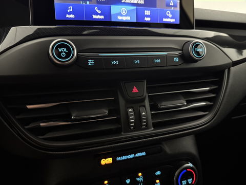 Ford Focus 1.0 ST Line | LED | Carplay | Clima | Cruise | Navigatie | Parkeersens.