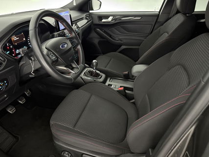 Ford Focus 1.0 EcoBoost ST Line Business | LED | Carplay | Clima | Cruise | Navigatie | Parkeersens. | 17''LMV