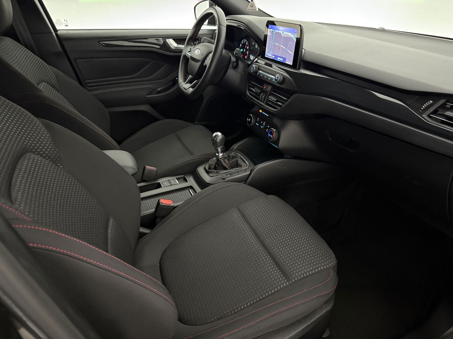 Ford Focus 1.0 ST Line | LED | Carplay | Clima | Cruise | Navigatie | Parkeersens.