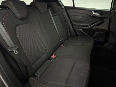 Ford Focus 1.0 ST Line | LED | Carplay | Clima | Cruise | Navigatie | Parkeersens.