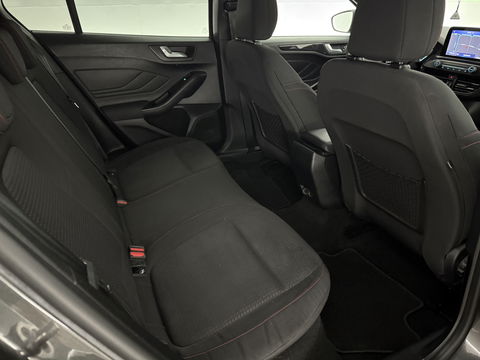 Ford Focus 1.0 ST Line | LED | Carplay | Clima | Cruise | Navigatie | Parkeersens.