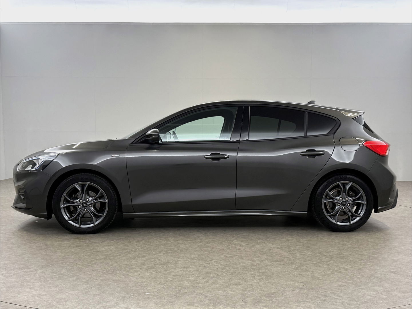 Ford Focus 1.0 ST Line | LED | Carplay | Clima | Cruise | Navigatie | Parkeersens.