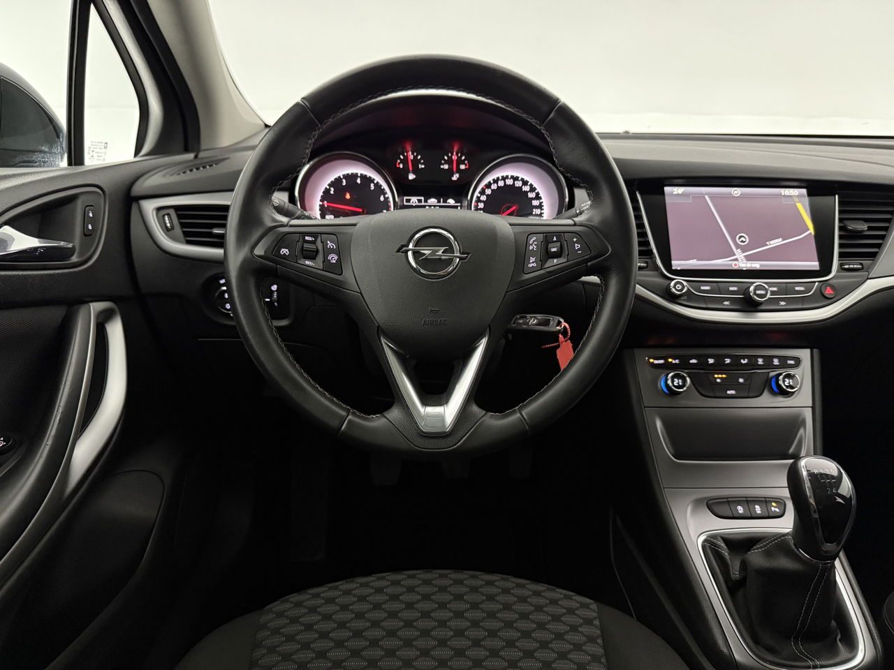 Opel Astra 1.0 Online Edition | Carplay | Cruisecontrol | LED | Trekhaak | PDC | 16''LMV