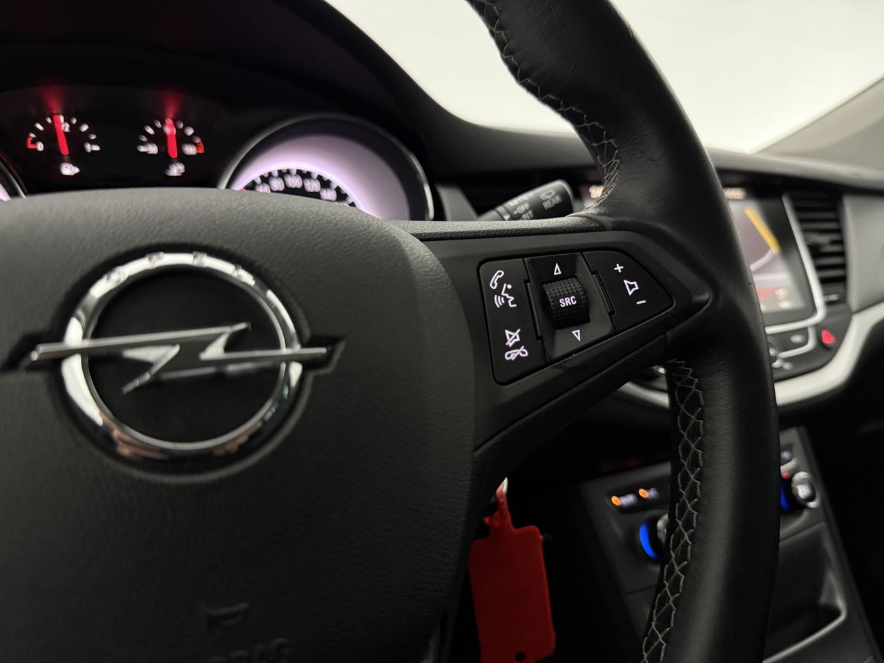 Opel Astra 1.0 Online Edition | Carplay | Cruisecontrol | LED | Trekhaak | PDC | 16''LMV