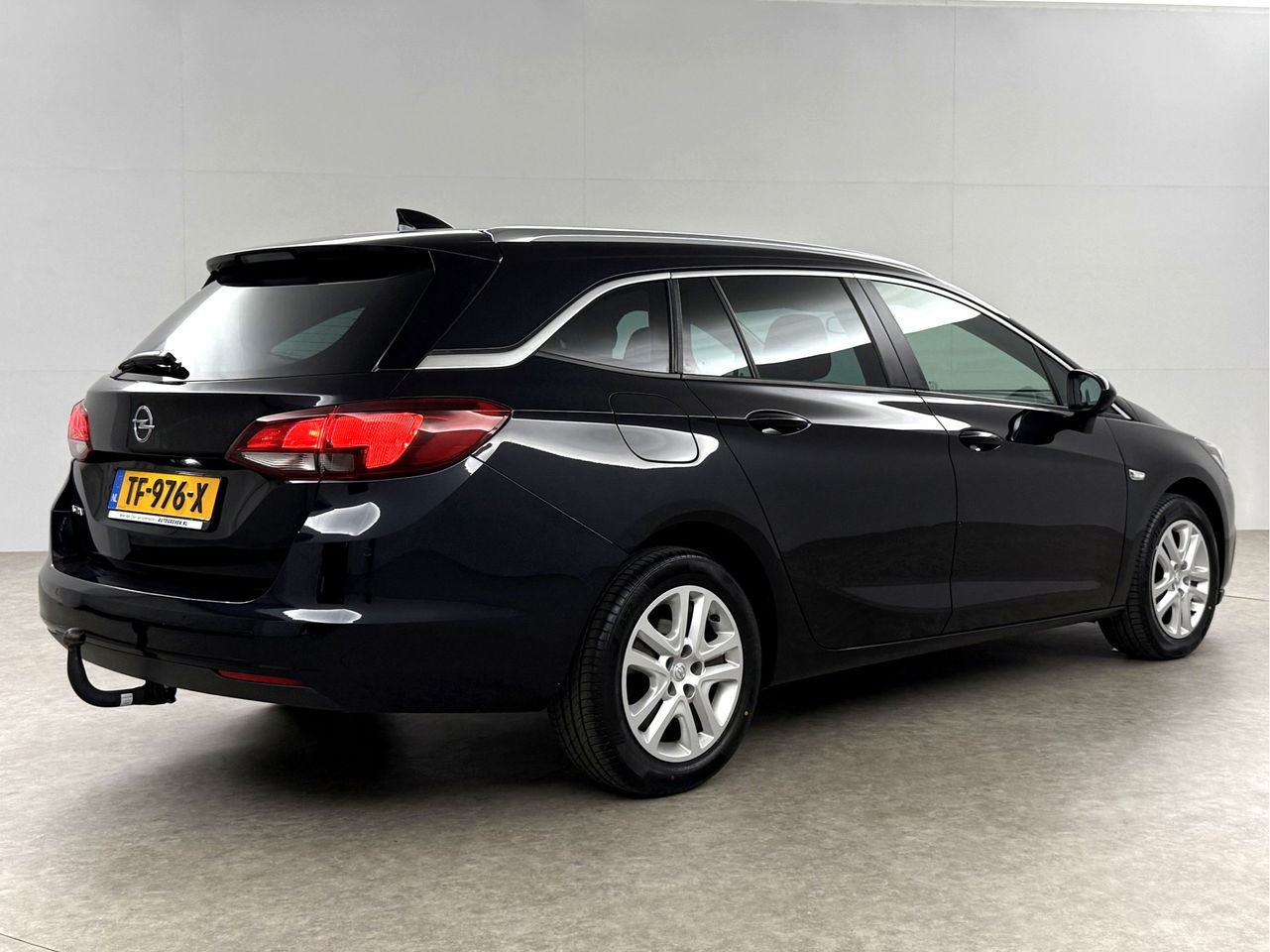 Opel Astra 1.0 Online Edition | Carplay | Cruisecontrol | LED | Trekhaak | PDC | 16''LMV