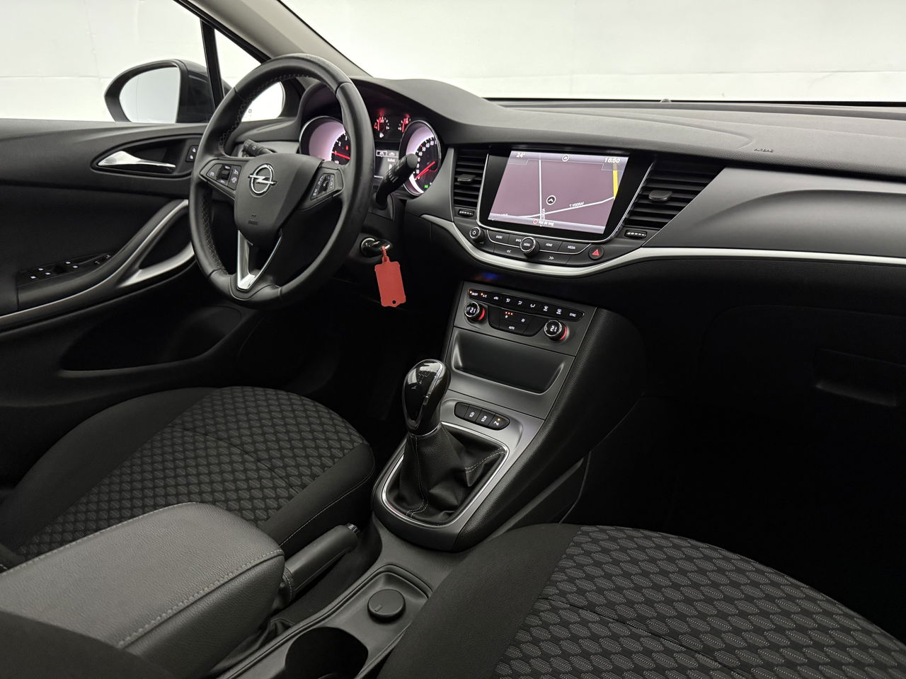 Opel Astra 1.0 Online Edition | Carplay | Cruisecontrol | LED | Trekhaak | PDC | 16''LMV