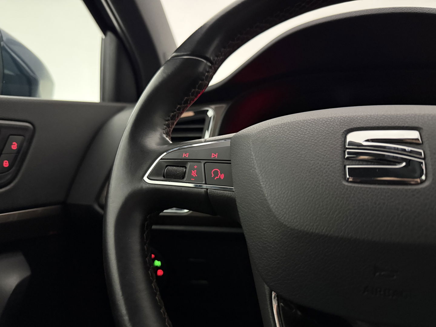 SEAT Ateca 1.5 TSI 150PK Xcellence | 360° | Sfeerverl. | Beats Audio | Carplay | LED | Trekh.