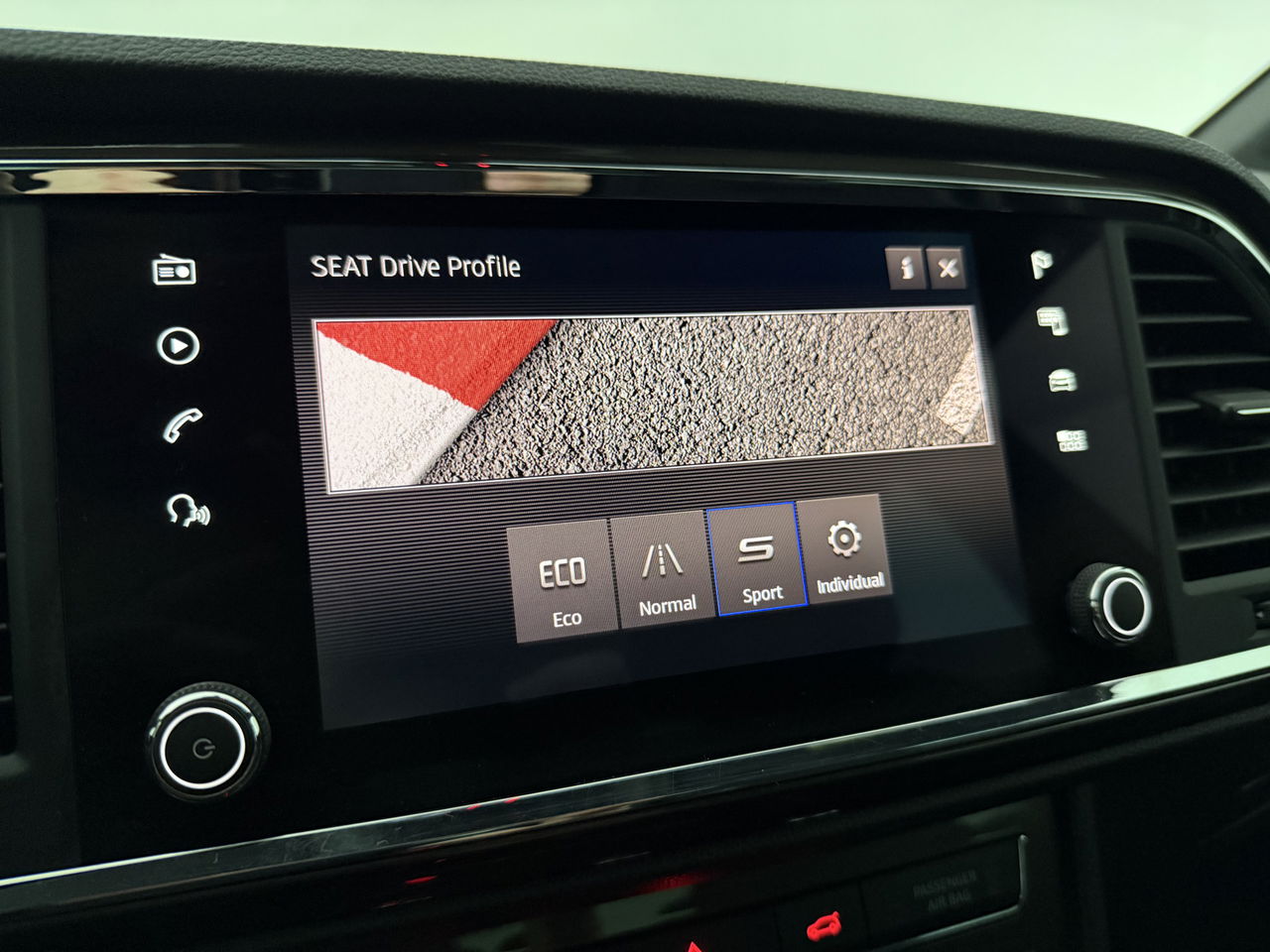 SEAT Ateca 1.5 TSI 150PK Xcellence | 360 Camera | Sfeerverl. | Beats Audio | Carplay | LED | Trekhaak | 18"LMV