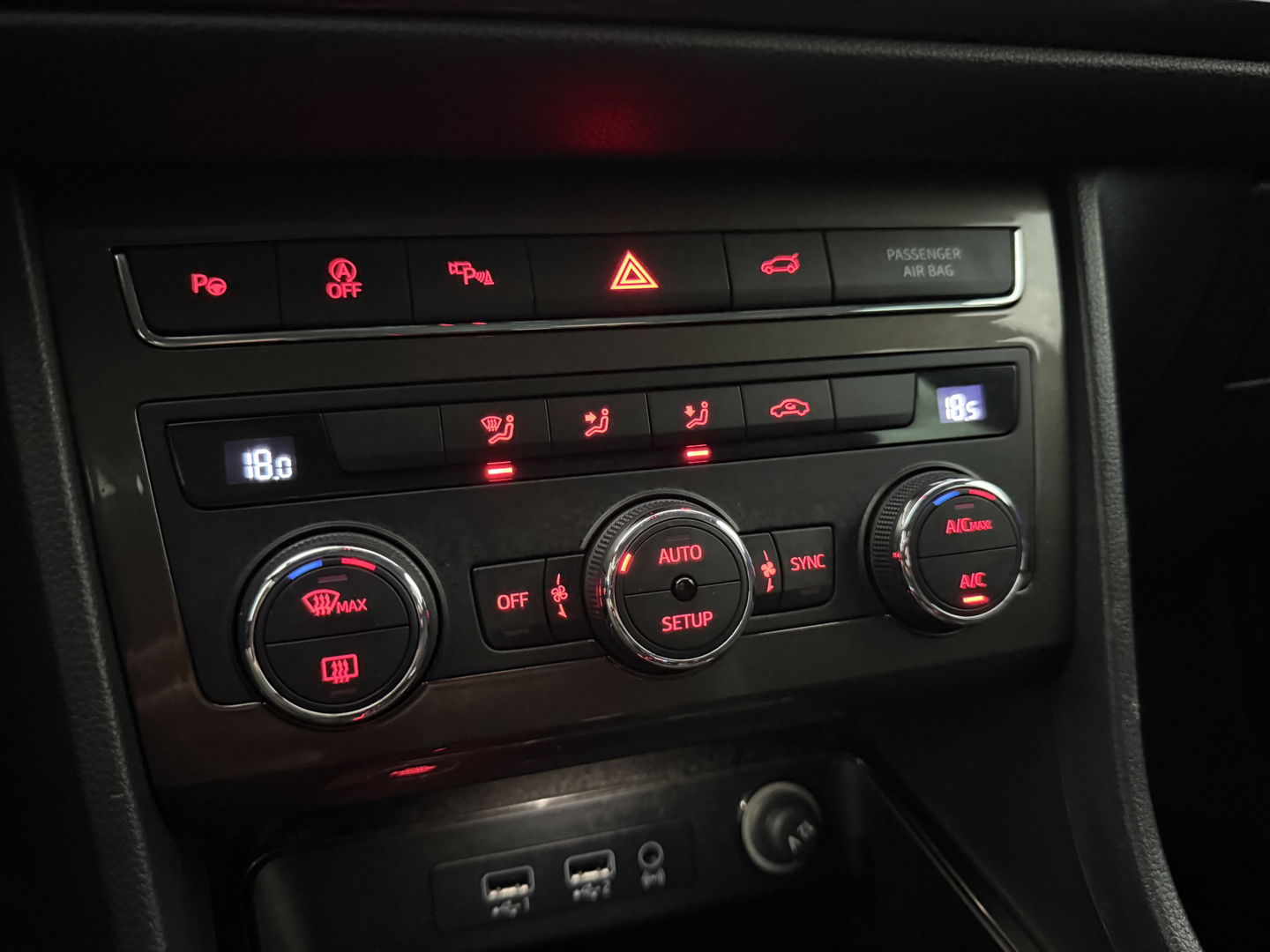 SEAT Ateca 1.5 TSI 150PK Xcellence | 360° | Sfeerverl. | Beats Audio | Carplay | LED | Trekh.