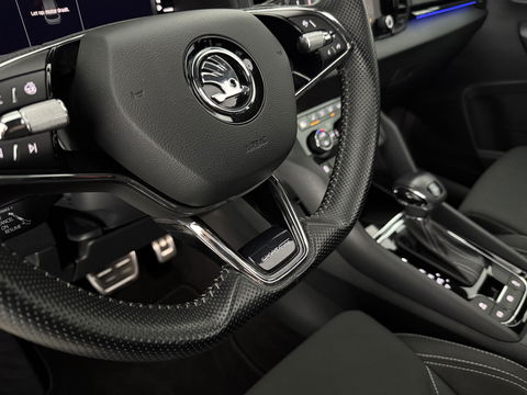 Škoda Karoq 1.5 TSI ACT 150PK Sportline | Pano | Sfeerverl. | Camera | LED | Virtual | Carplay l Stoel/Stuurverw.