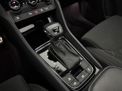 Škoda Karoq 1.5 TSI ACT 150PK Sportline | Panoramadak | Sfeerverl. | Camera | LED | Virtual Cockpit | Carplay