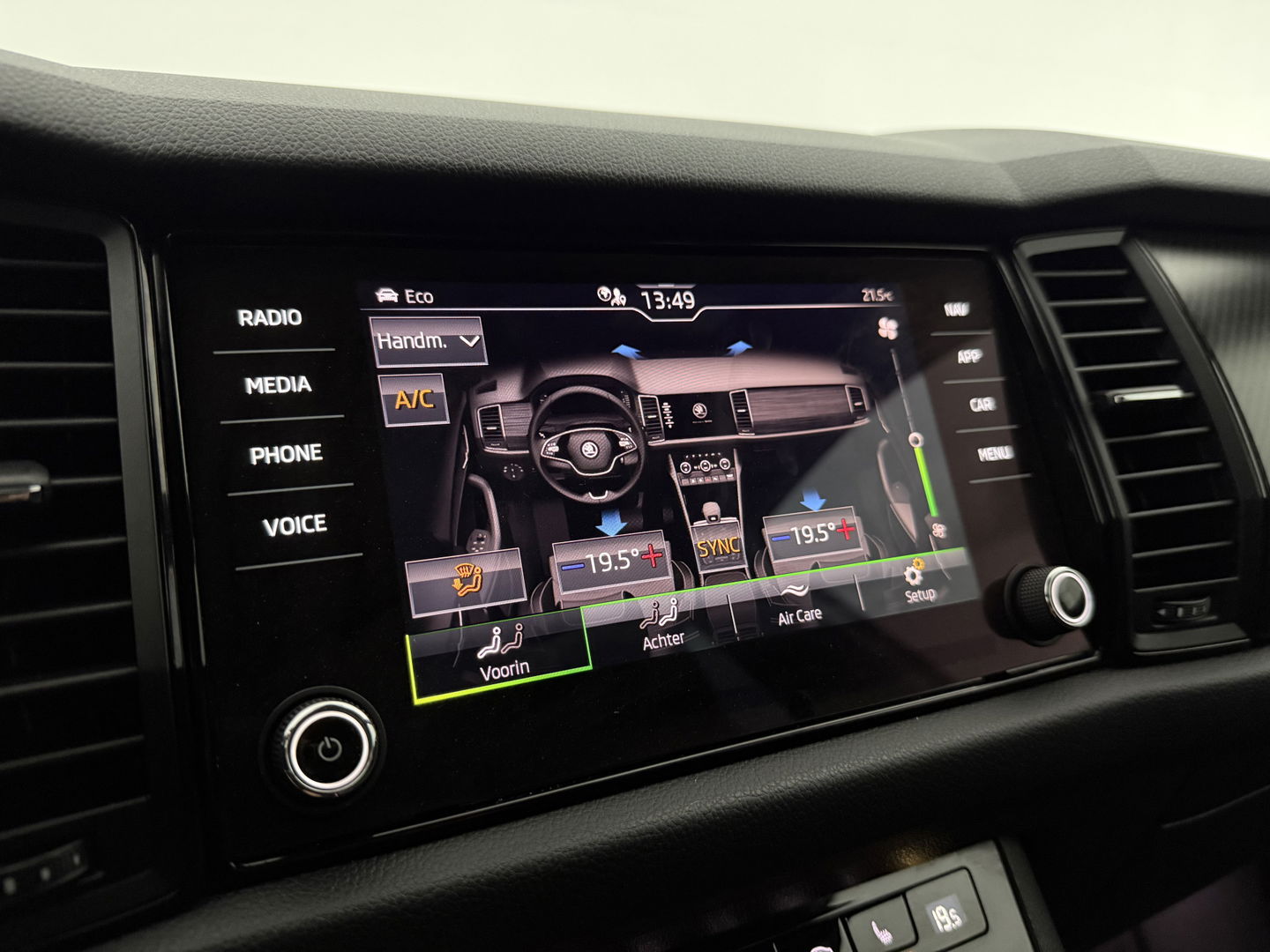 Škoda Kodiaq 1.5 TSI 150PK Sportline Business | Sfeerverl. | LED | Virtual l Camera | Carplay | Memory l Stuur/Stoelverw. l NAP