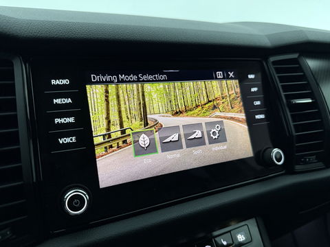 Škoda Kodiaq 1.5 TSI 150PK Sportline Business | Sfeerverl. | LED | Virtual l Camera | Carplay | Memory l Stuur/Stoelverw. l NAP