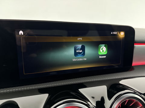 Mercedes-Benz A-Klasse 180 AMG | Pano | Sfeerverl. | Burmester | Camera | Virtual  | LED | Memory l NAP