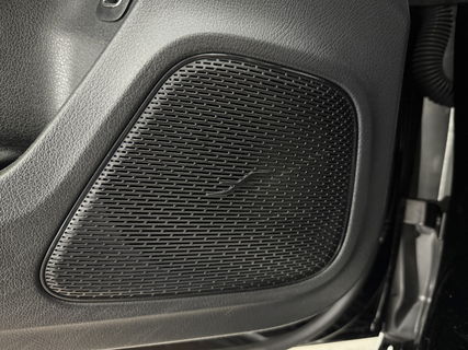Mercedes-Benz A-Klasse 180 AMG | Panoramadak | Sfeerverl. | Burmester | Camera | Virtual Cockpit | LED | Memory seats