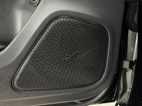 Mercedes-Benz A-Klasse 180 AMG | Pano | Sfeerverl. | Burmester | Camera | Virtual  | LED | Memory l NAP