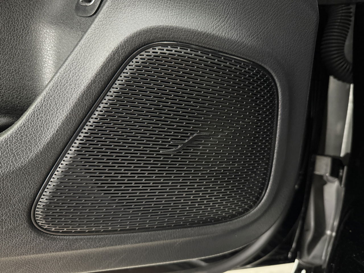 Mercedes-Benz A-Klasse 180 AMG | Panoramadak | Sfeerverl. | Burmester | Camera | Virtual Cockpit | LED | Memory seats