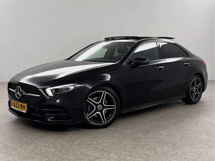 Mercedes-Benz A-Klasse 180 AMG | Panoramadak | Sfeerverl. | Burmester | Camera | Virtual Cockpit | LED | Memory seats