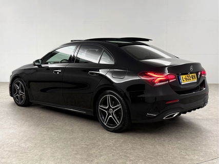 Mercedes-Benz A-Klasse 180 AMG | Panoramadak | Sfeerverl. | Burmester | Camera | Virtual Cockpit | LED | Memory seats