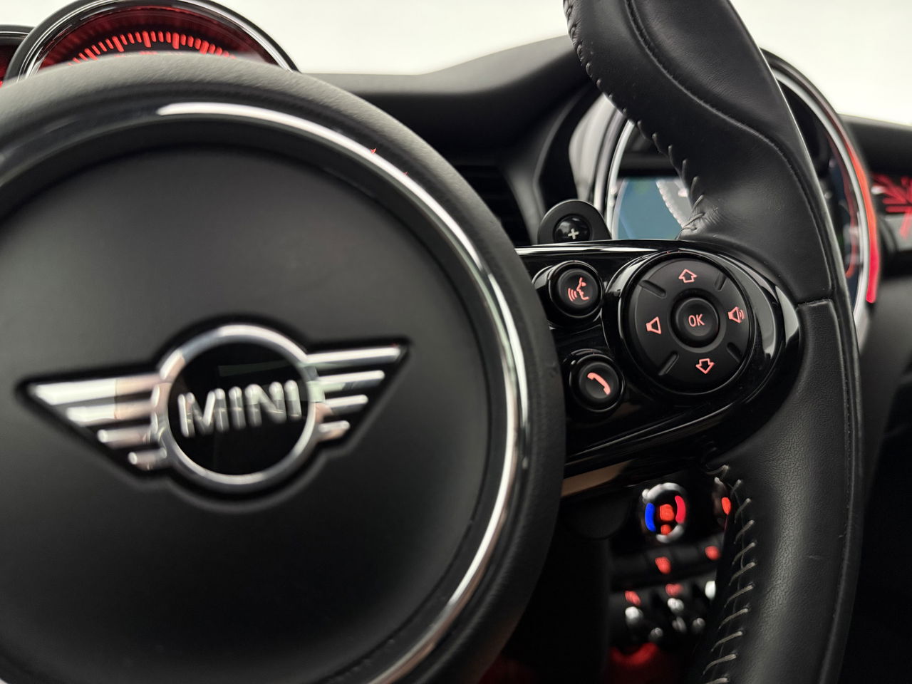 MINI Cooper S 2.0 Cooper S Knightsbridge Edition | 192PK | Panoramadak | Harman/Kardon | Sfeerverl. | LED | Carplay | Parkeersens.